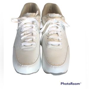 🦄 Etonic Walking Shoes, White, Size 9.5